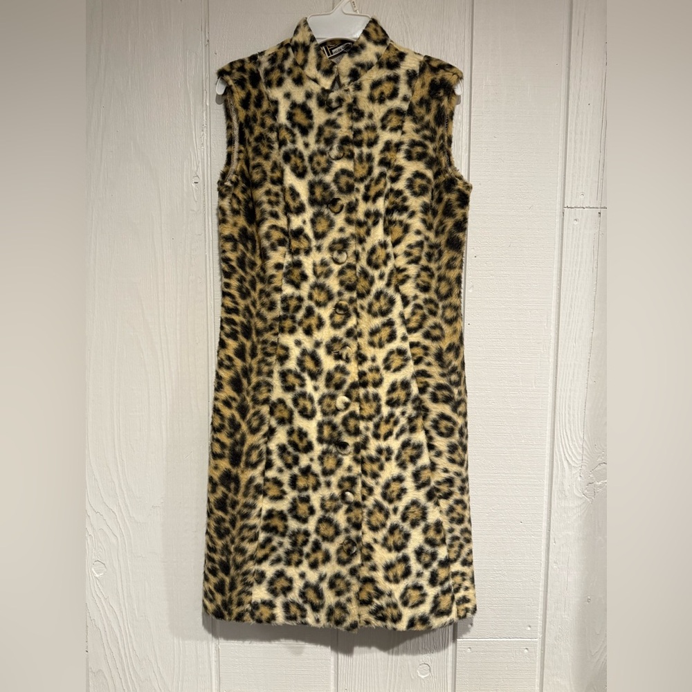 Helen Harper Leopard Print Button Down Sleeveless Dress